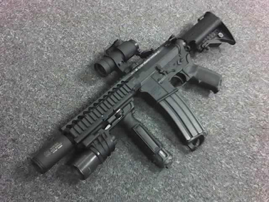 SF M910A 战术握把灯 DE