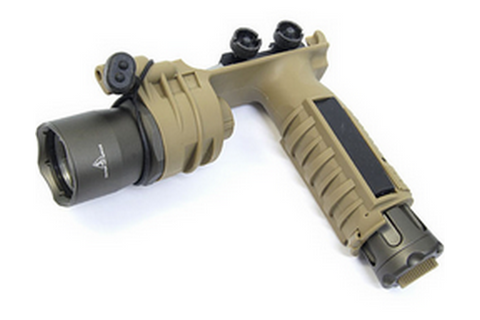 SF M910A Tactical Grip Light DE