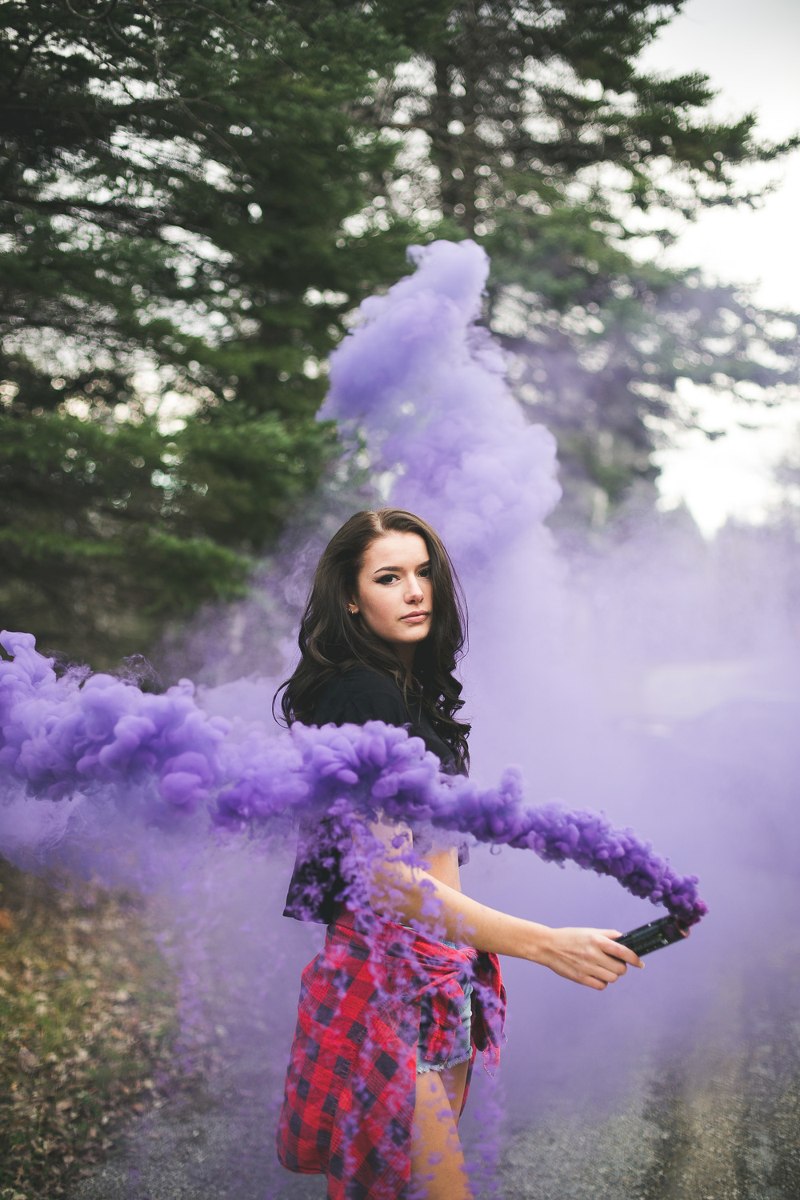 EG Twin Vent II: Wire Pull Smoke Grenade - 9 colors